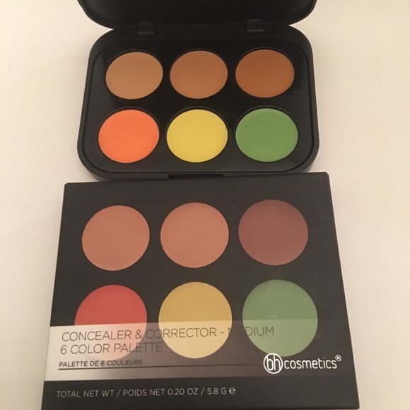 Other - Concealer & Corrector palette- Medium